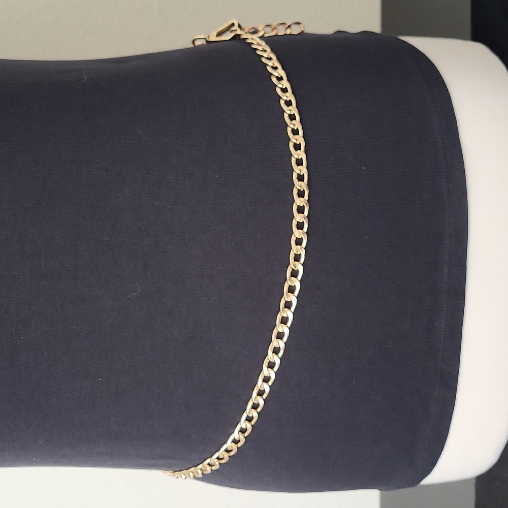 Vintage 3/8 " Women's Gold Tone Chain Belt 36"  End to End Cuban Chain Unsigned